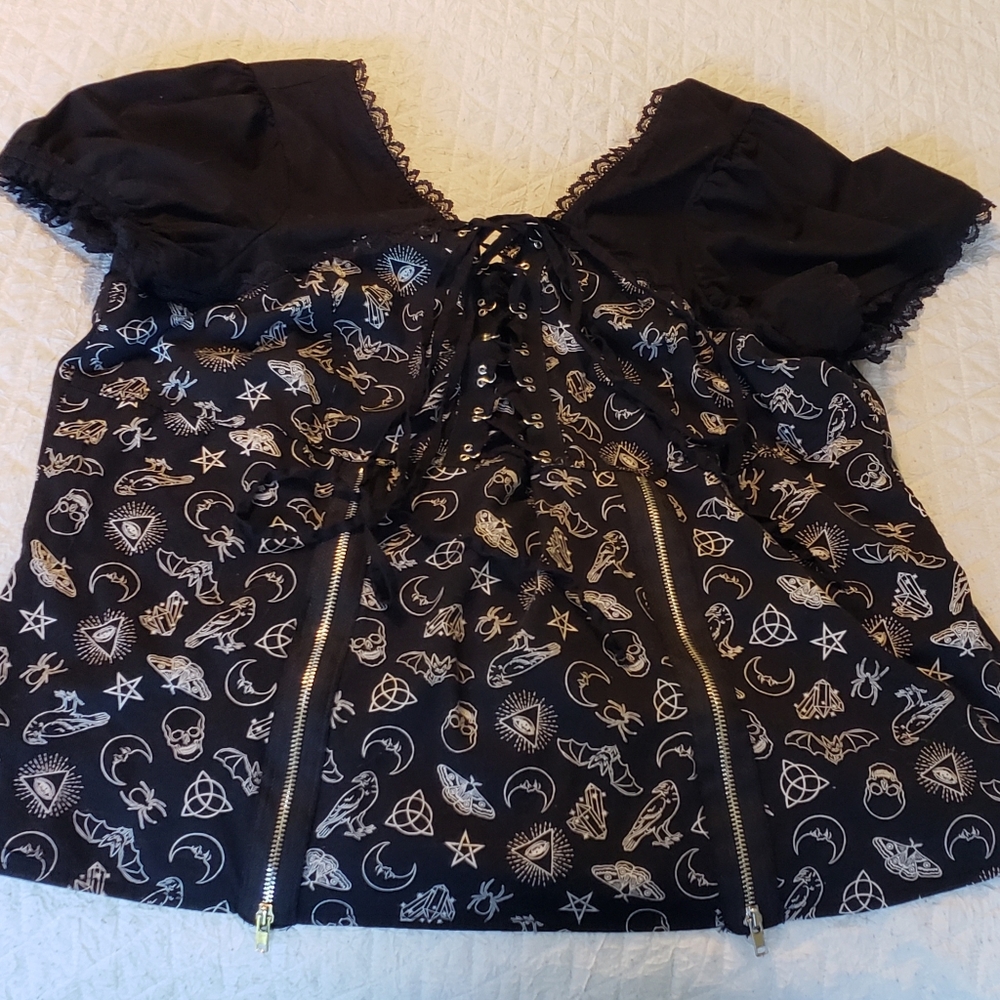 Hot Topic black blouse